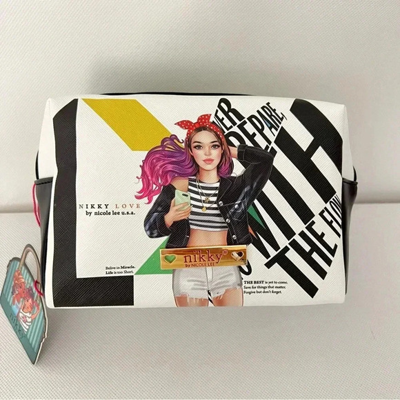 Nikky By Nicole Lee Cosmetic Pouch Bag College Girl - Picture 3 of 6
